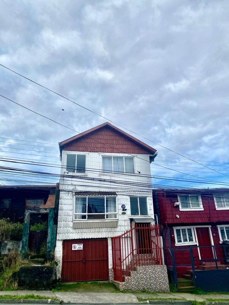 Hospedaje Familiar Glady'S House بويرتو مونت المظهر الخارجي الصورة